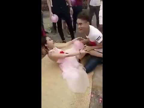 Grandpa grabbed her boobs Chinese video sexy picture